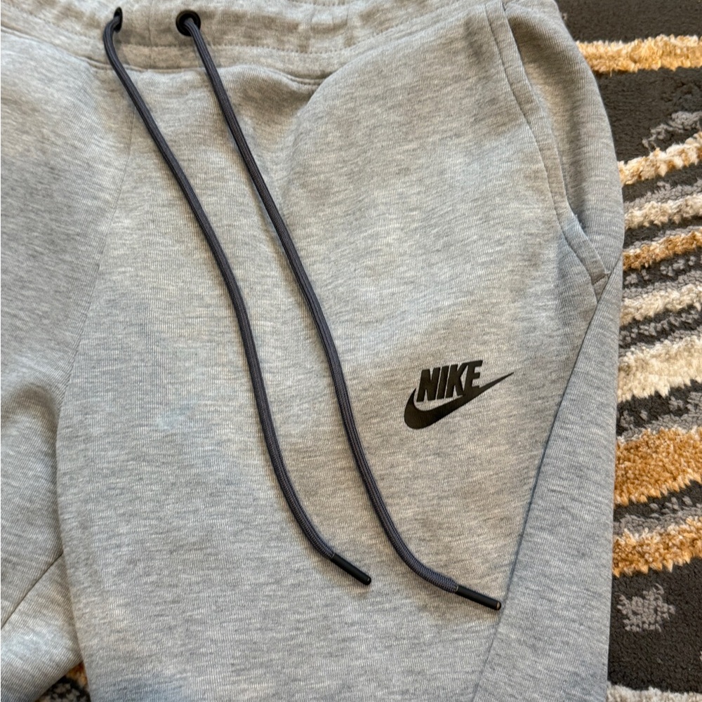 Nike Sportswear Tech Fleece Joggers Gray Athletic Gym Mens Small 805162-063 - Picture 5 of 9